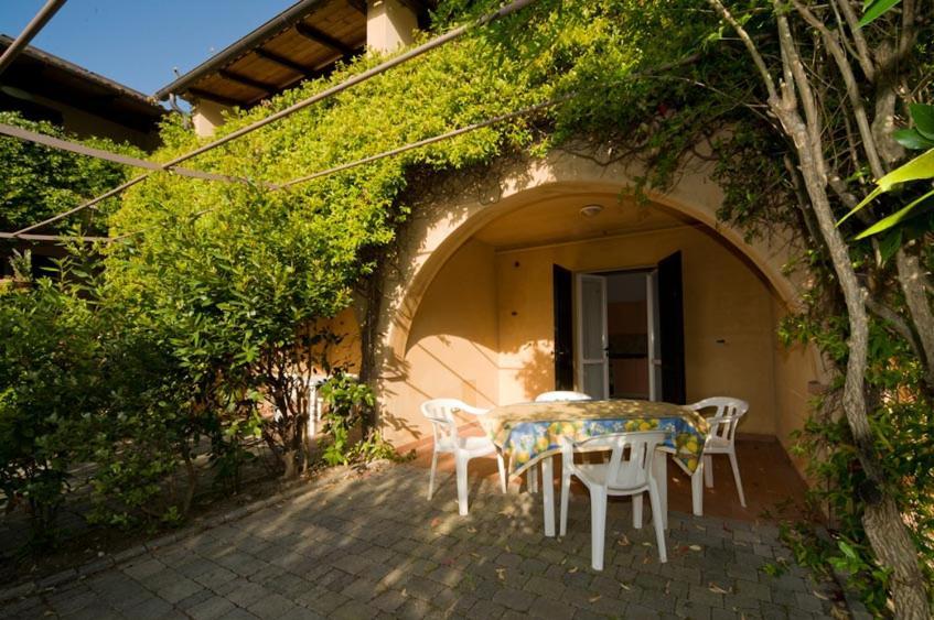 Aparthotel Nisportino Domus Nisporto Exterior foto